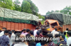 Two lorries collide near Uppinangady; drivers dead